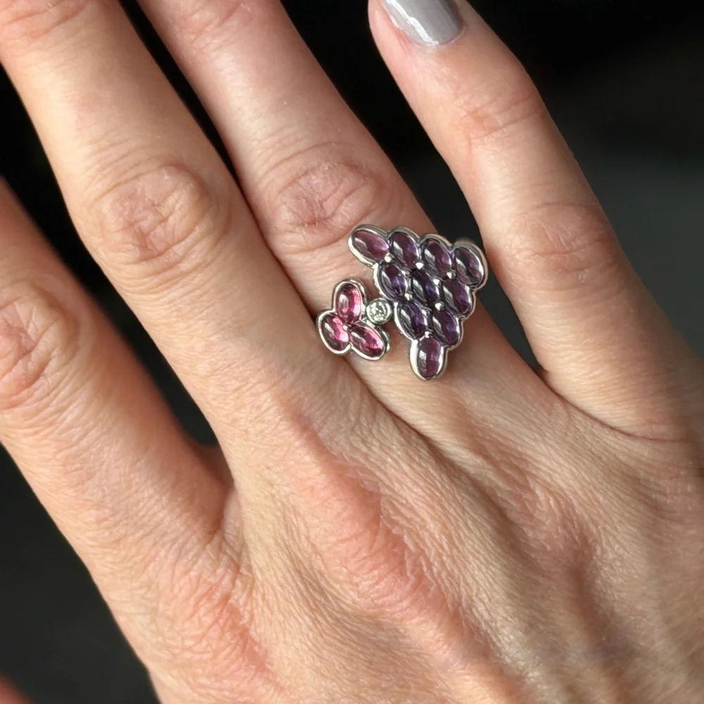 Mauboussin Paris Purple and Pink Amethyst Cluster Ring - Picture 4 of 15